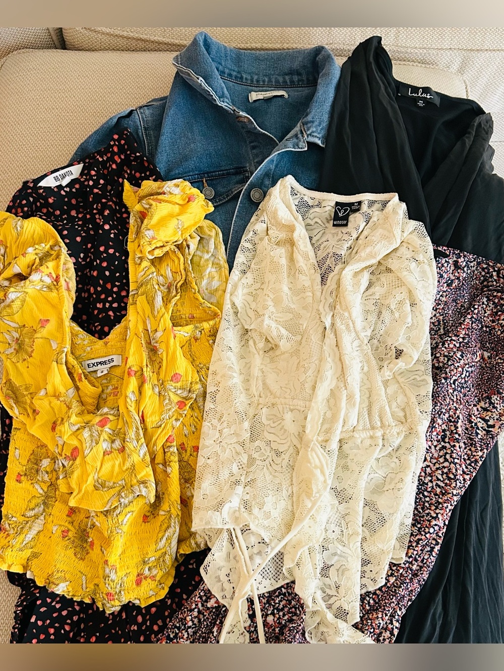Women’s Size Medium 6-Piece Bundle